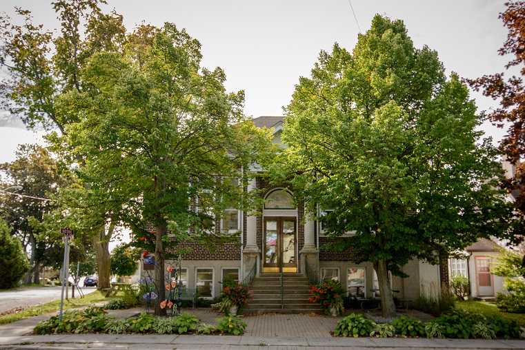 Wellington Prince Edward County Public Library